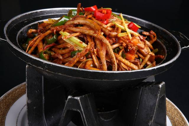 【湘菜】干锅茶树菇