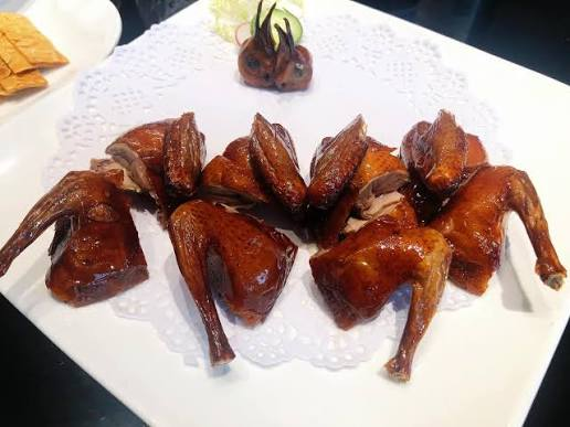 一口皮脆，一口肉嫩：脆皮鸽背后的粤菜故事